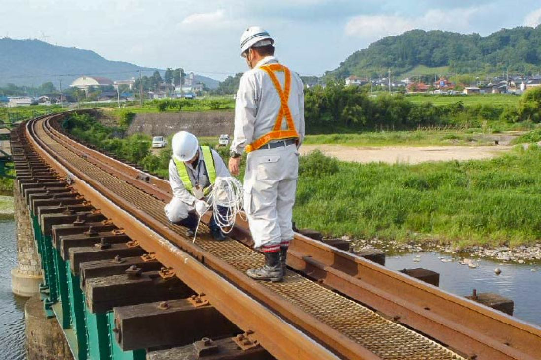 鉄道施設点検